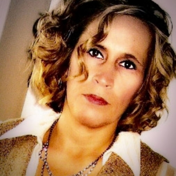 Meet your Posher, Sue - Picture 11 of 16